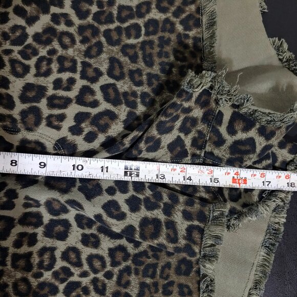 Good American Leopard Print Jean Shorts Women Plus Size 24W - Picture 9 of 10